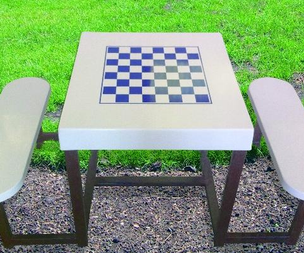 Mesa de ajedrez hecha de fibra mobiliario urbano